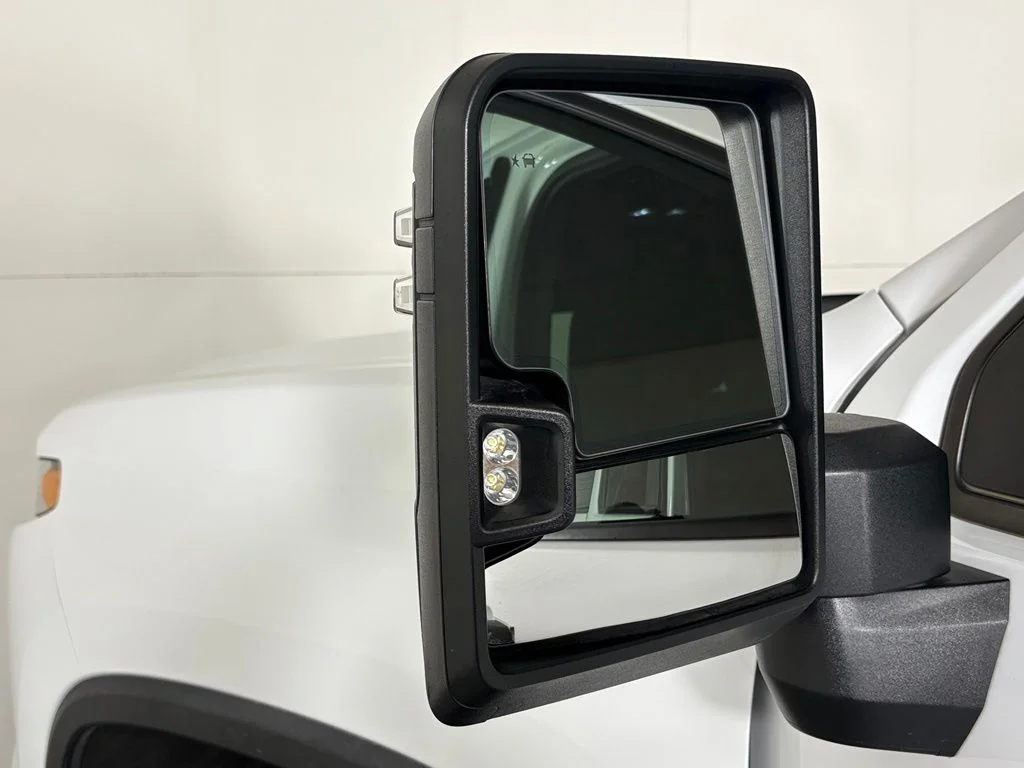 Used 2024 White Chevrolet Custom image 13