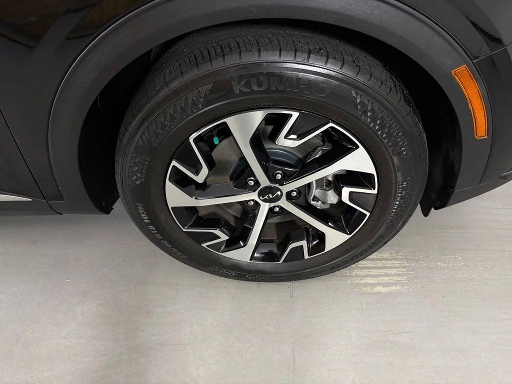 Used 2024 Black Kia EX image 10