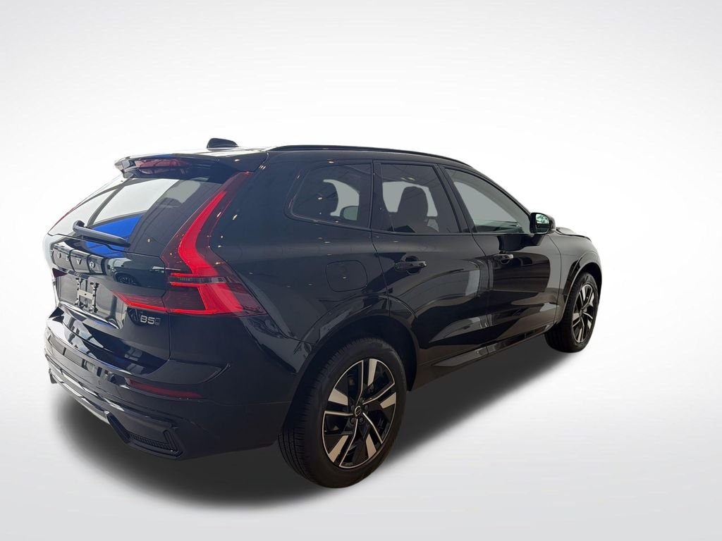 New 2026 Volvo XC60 B5 Plus 4D Sport Utility in Traverse City