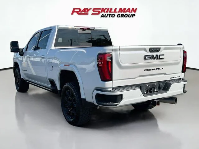 Used 2024 White GMC Denali Ultimate image 5