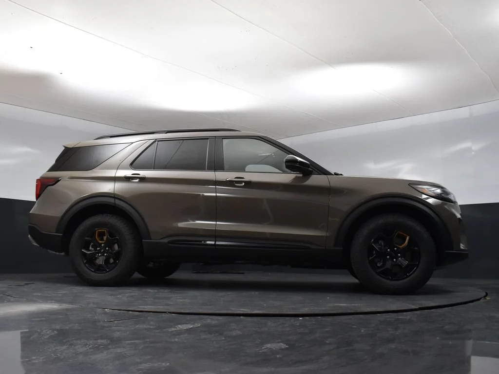 New 2026 Gray Ford Tremor image 33