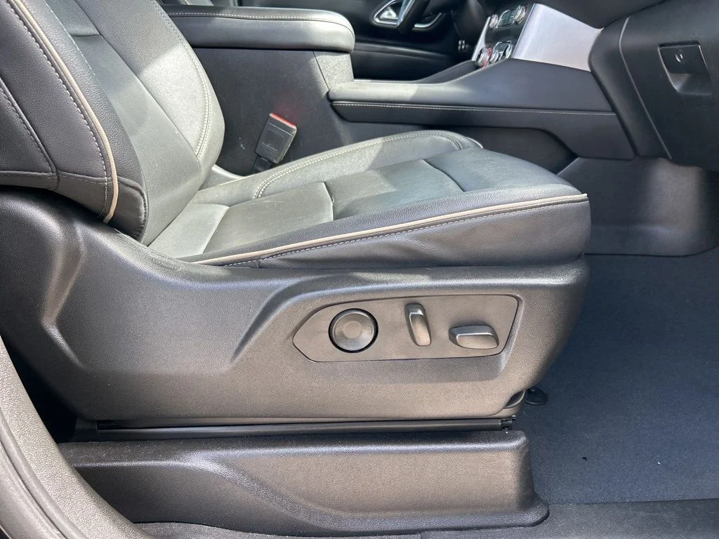 Used 2023 Onyx Black GMC SLT image 42