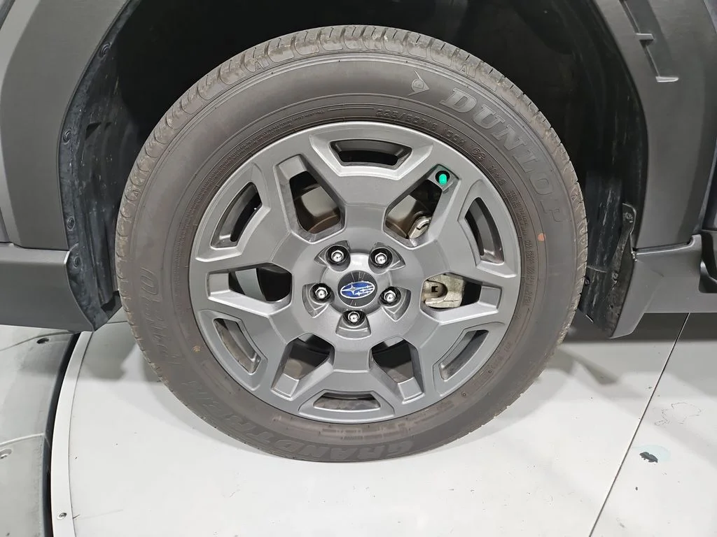 Used 2026 Gray Subaru Premium image 29