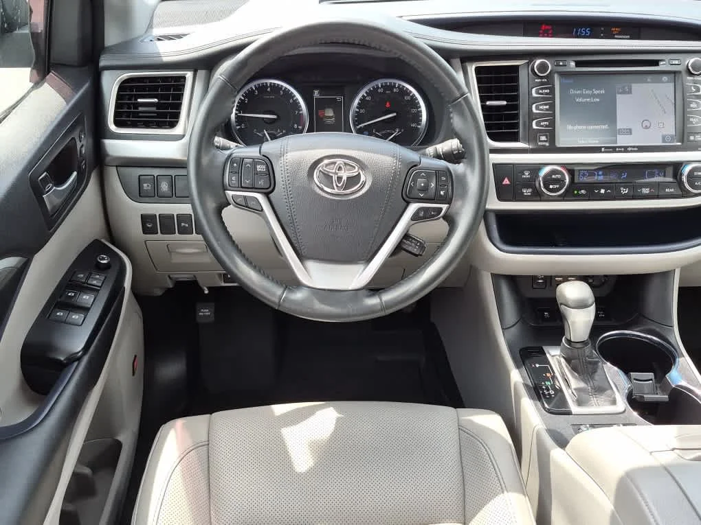 Used 2019 Celestial Silver Metallic Toyota Limited image 9
