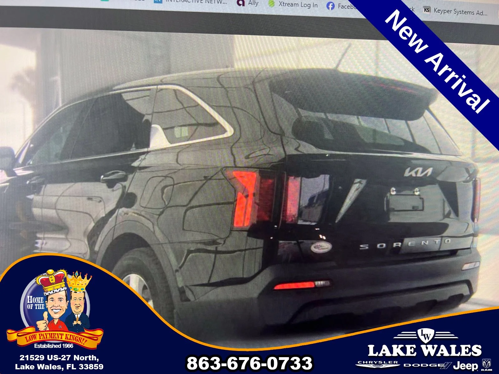 Used 2022 Black Kia LX image 4