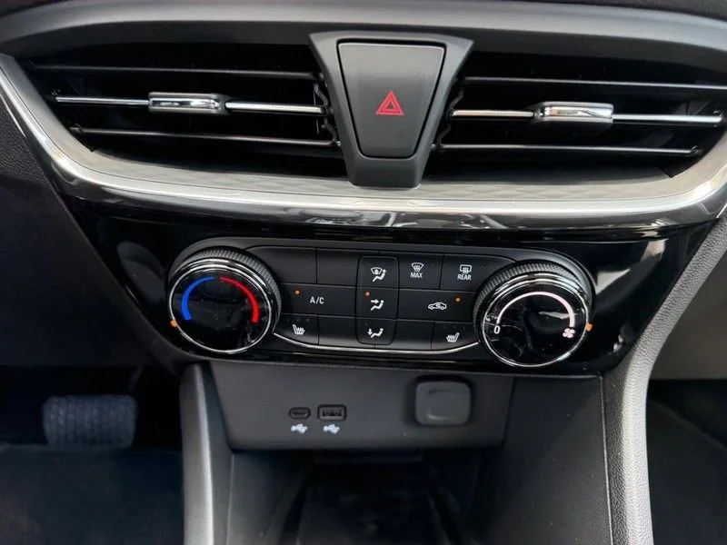 2026 Buick Encore GX Sport Touring - Photo 13