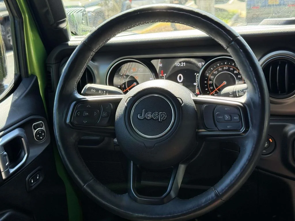 Used 2019 Green Jeep Unlimited Sport S image 19