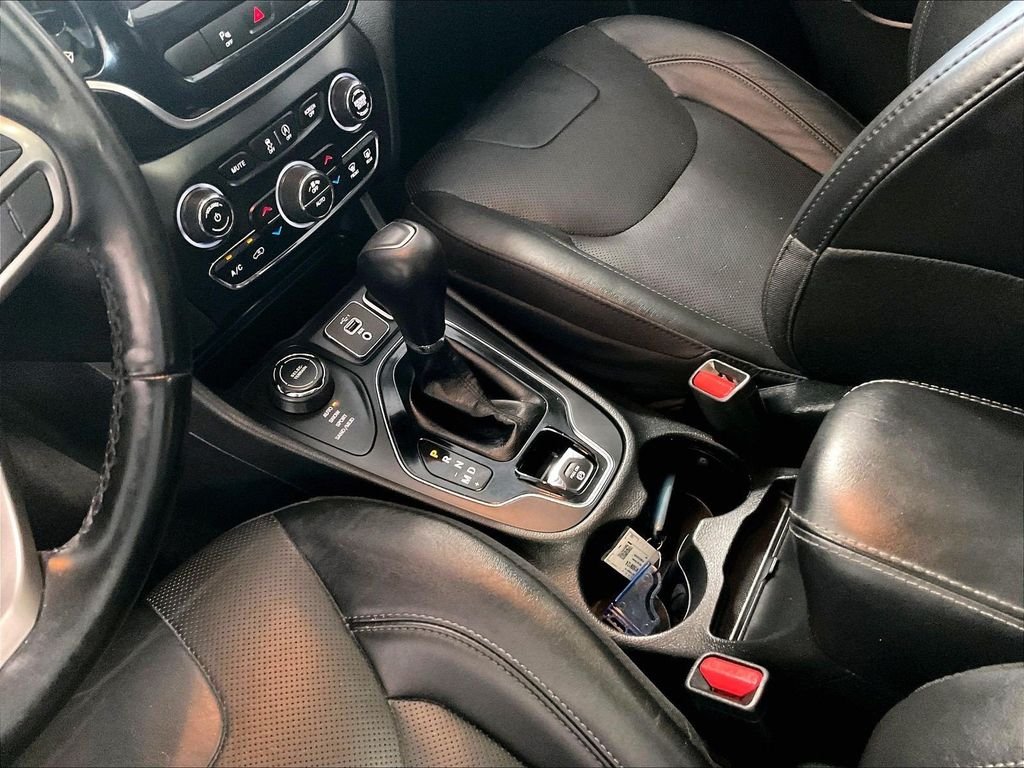 Used 2020 Blue Jeep Limited image 20
