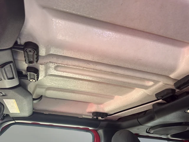 Used 2023 Red Jeep Sport S image 18