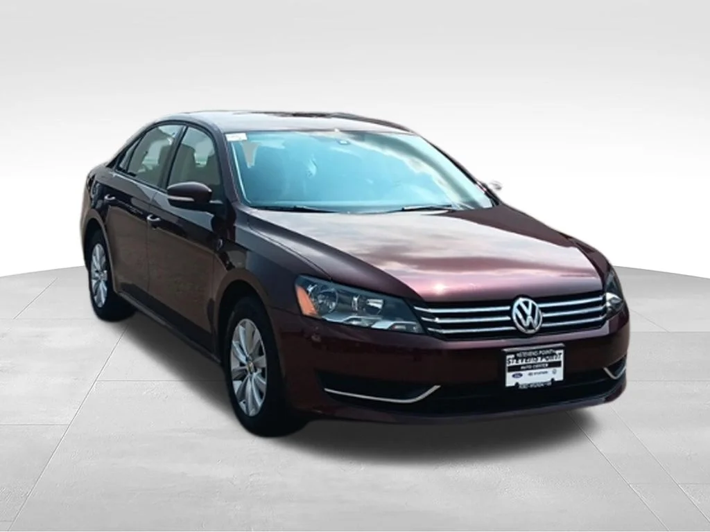 Used 2014 Red Volkswagen 1.8T Wolfsburg Edition image 9