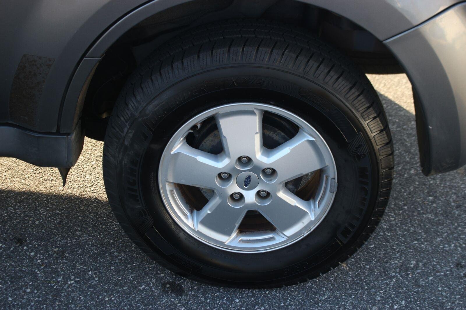 Used 2012 Blue Ford XLT image 32