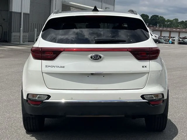 Used 2022 White Kia EX image 12