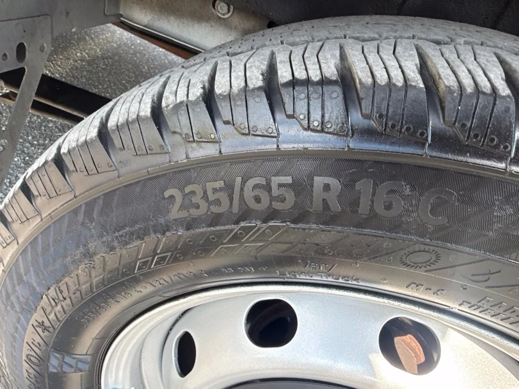 Used 2023 White Ford XL image 27