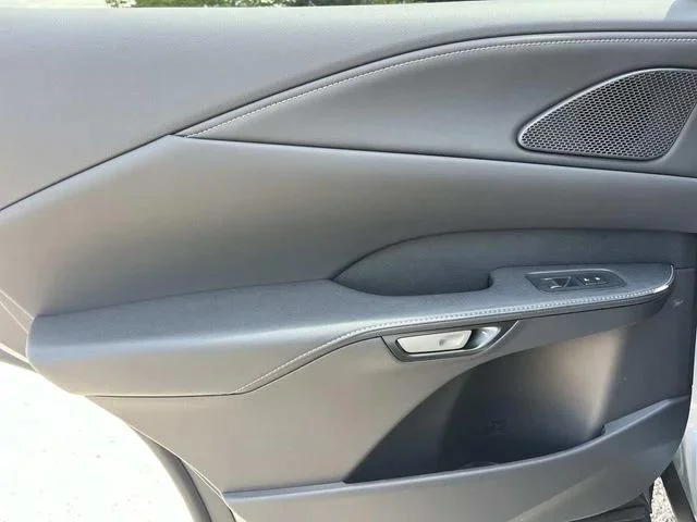 New 2026 Iridium Lexus PREMIUM PLUS image 26