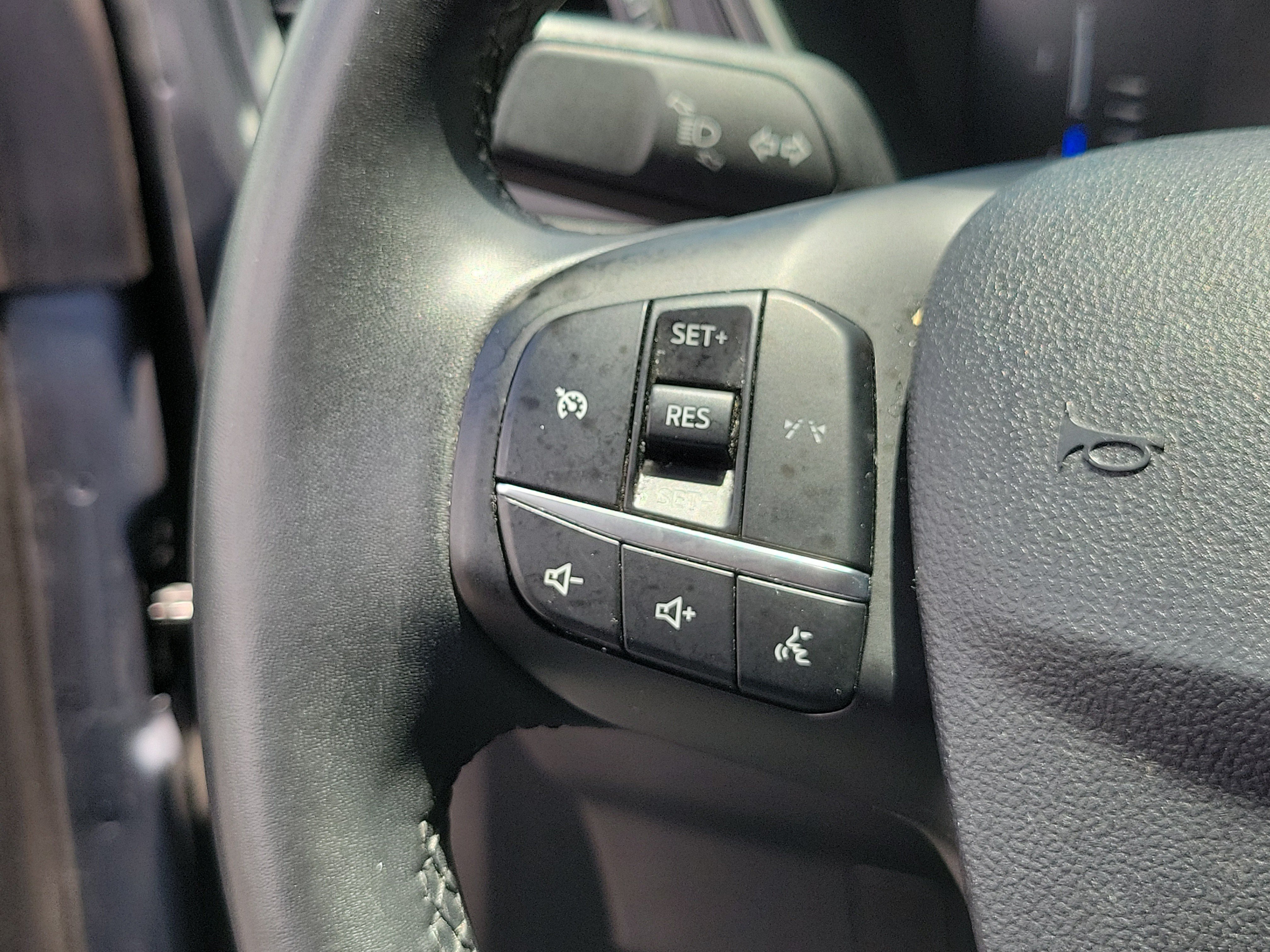 Used 2024 Vapor Blue Ford Active image 25