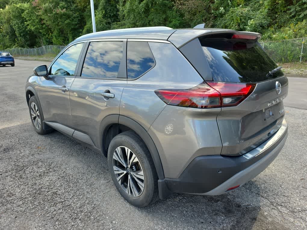 Certified Used 2023 Gun Metallic Nissan SV image 10