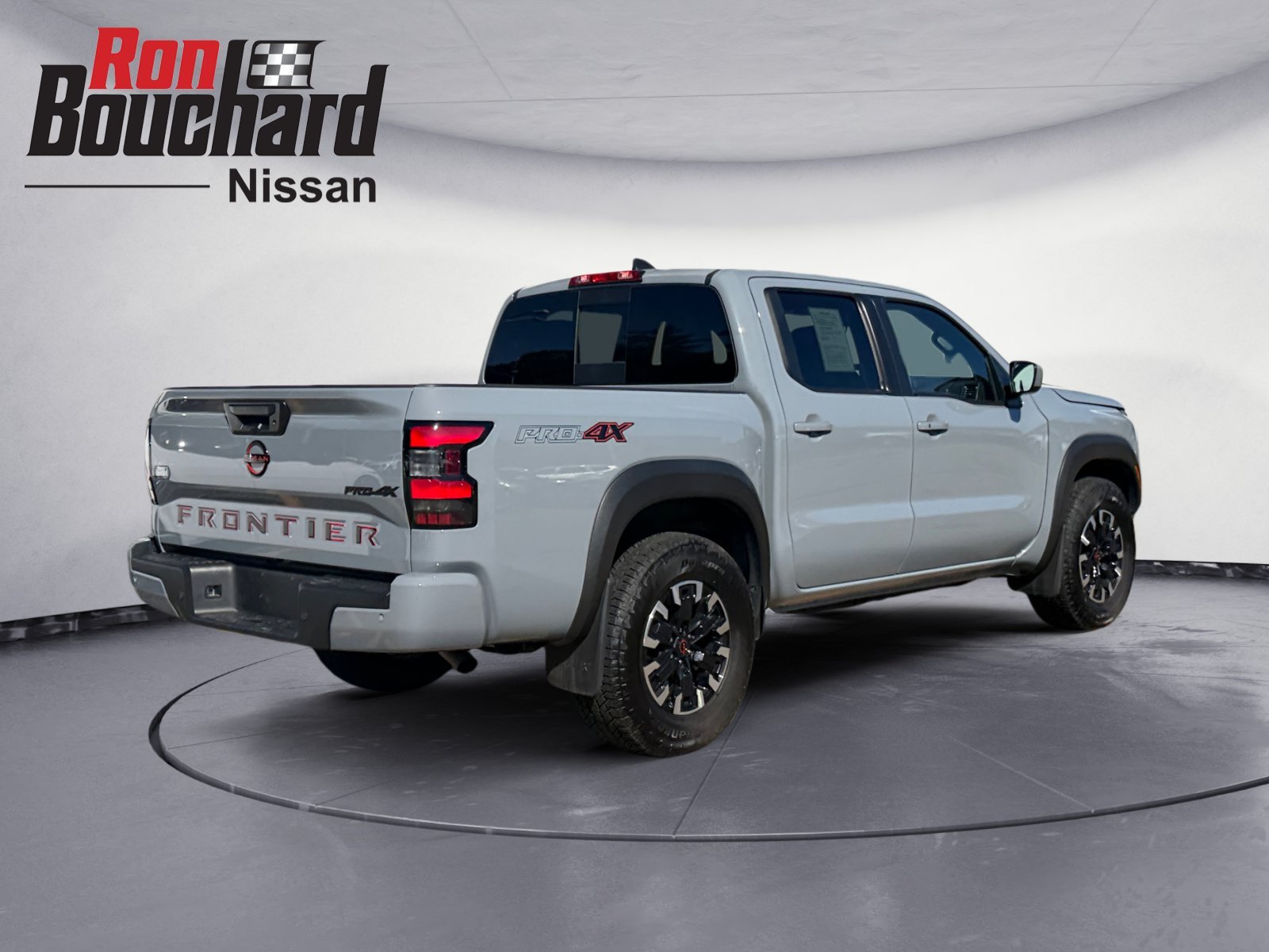Used 2024 Boulder Gray Pearl Nissan PRO-4X image 2