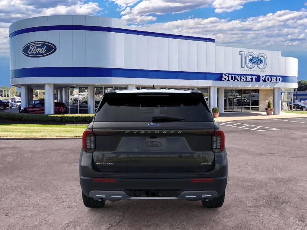 New 2026 Agate Black Metallic Ford Active™ image 5