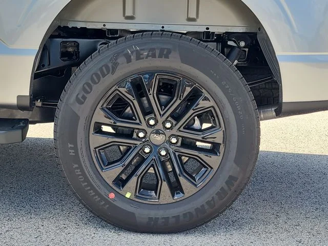 New 2026 Silver Metallic Ford Lariat image 8