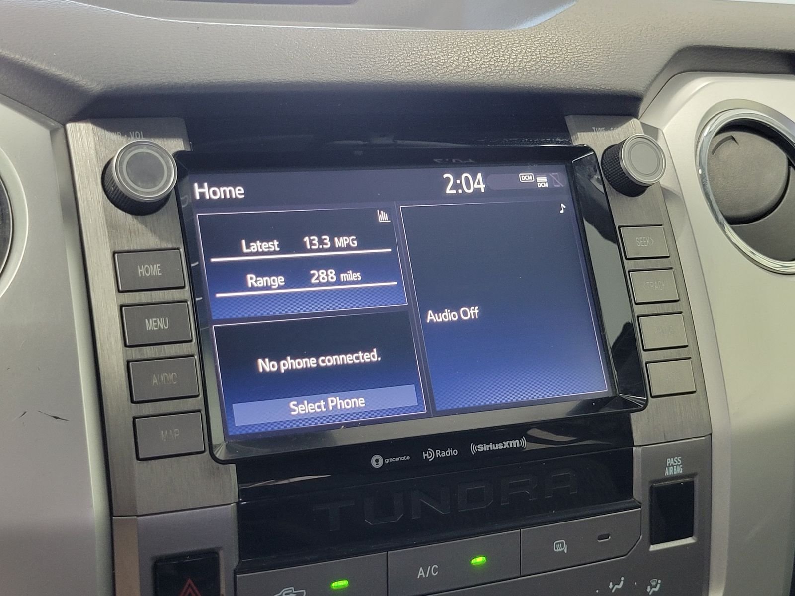 Used 2021 White Toyota SR5 image 19