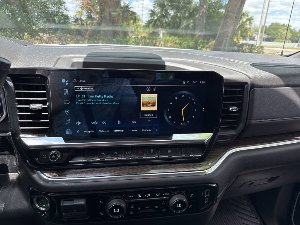 2025 Chevrolet Silverado 1500 LT - Photo 42