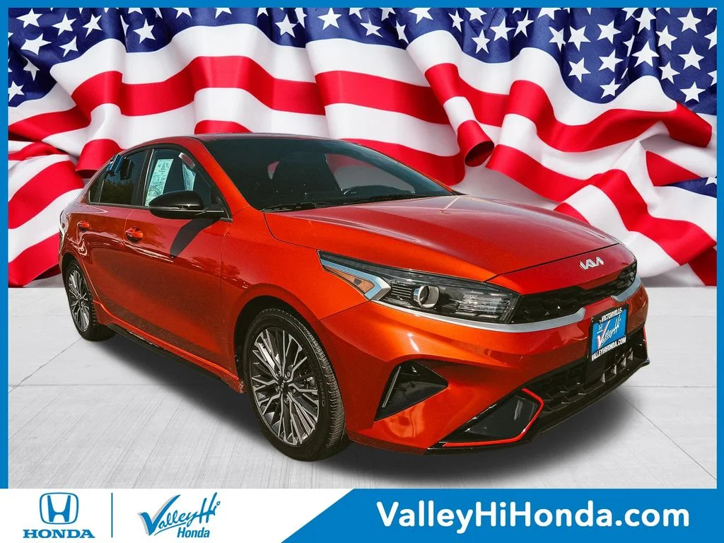 2023 Kia Forte GT-Line AT's photo