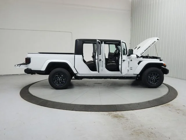 New 2026 Bright White Clear-Coat Exterior Paint Jeep 85th Anniversary Edition image 16