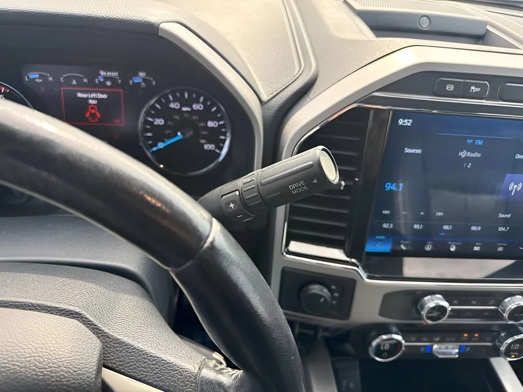 Used 2022  Ford XL image 19