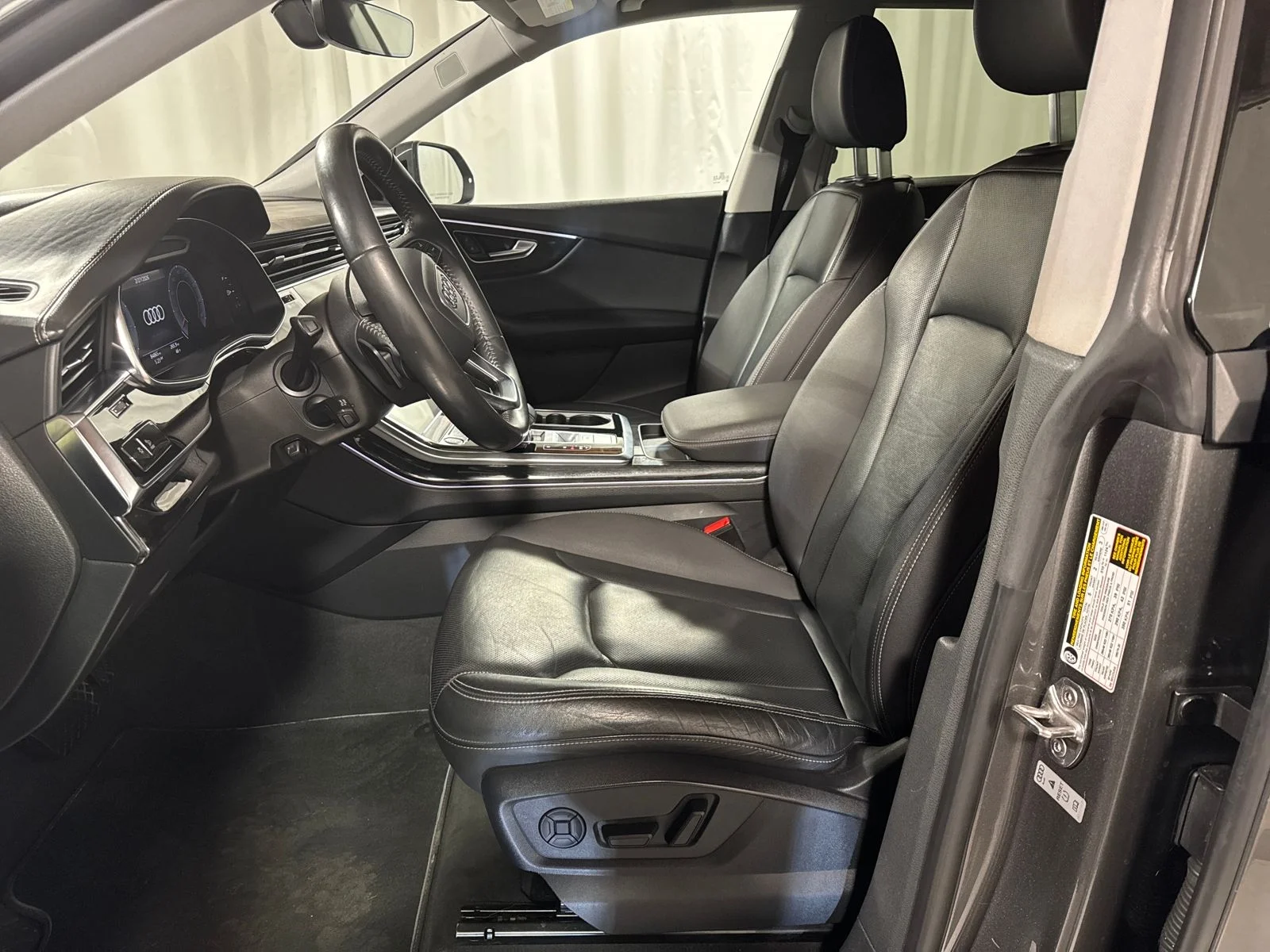 Used 2020 Gray Audi 55 Prestige quattro image 3