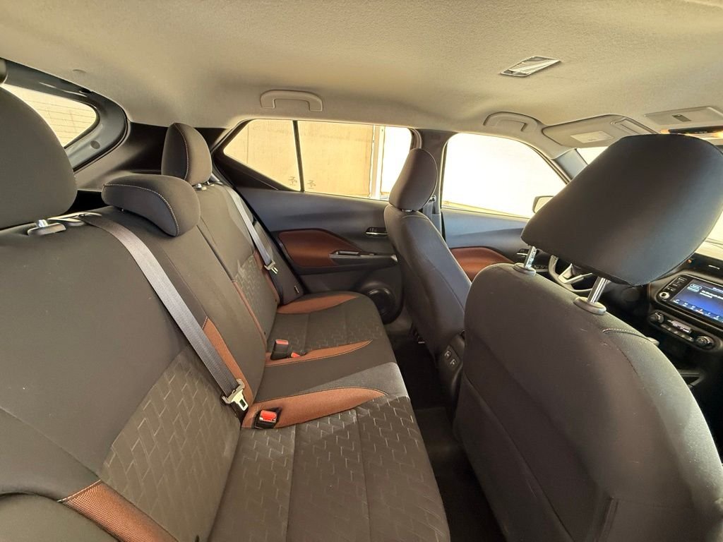 Used 2024 Super Black Nissan SR image 16