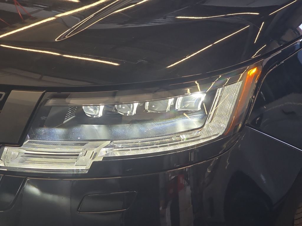 Certified Used 2023 Black Land Rover First Edition image 33