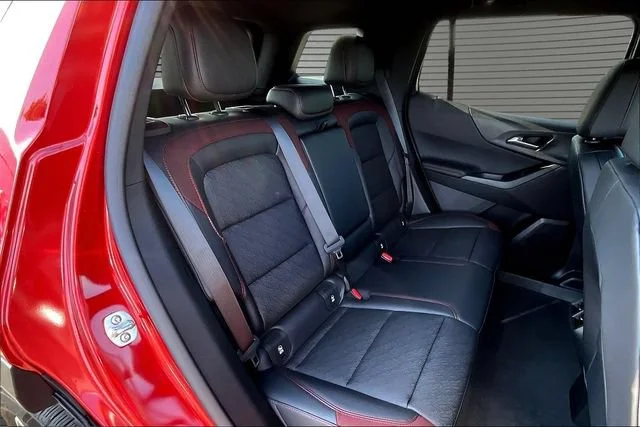 2027 Chevrolet Equinox RS - Photo 10