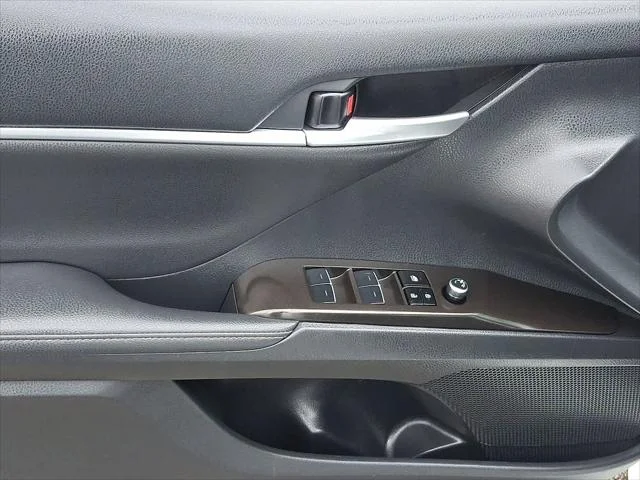 2024 Toyota Camry XLE - Photo 13