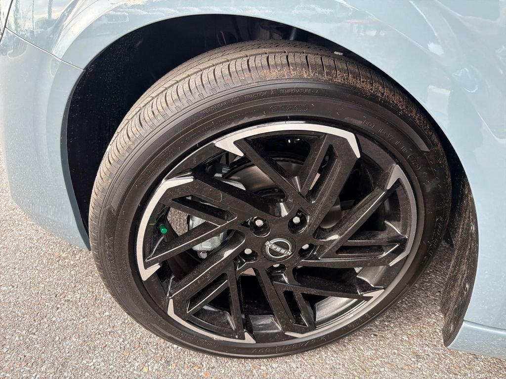 New 2026 Nissan Sentra SR 4D Sedan