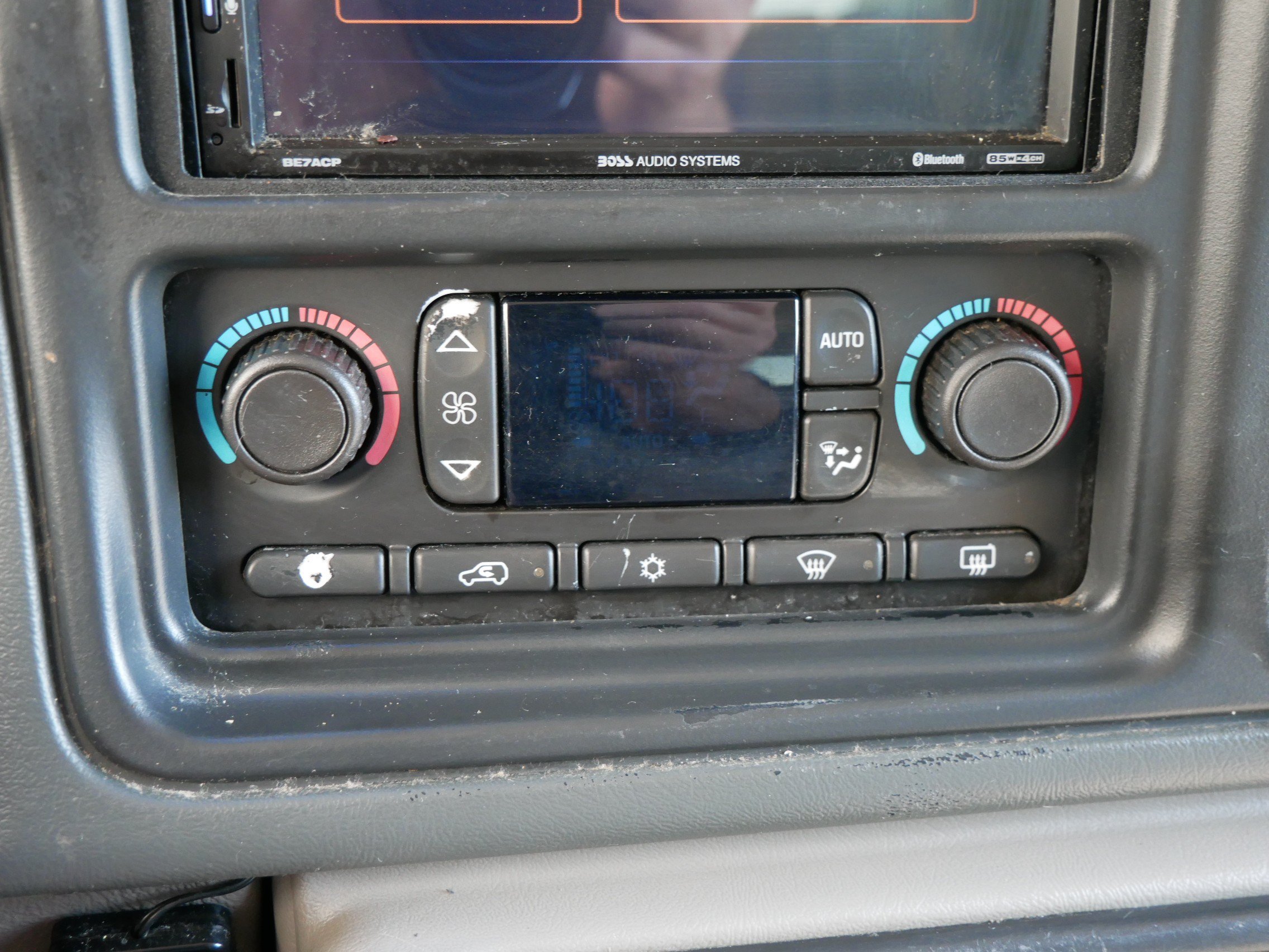 2005 Chevrolet Tahoe - Photo 24