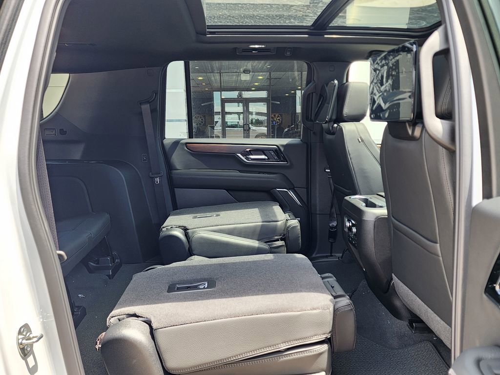 2026 GMC Yukon XL Denali - Photo 54