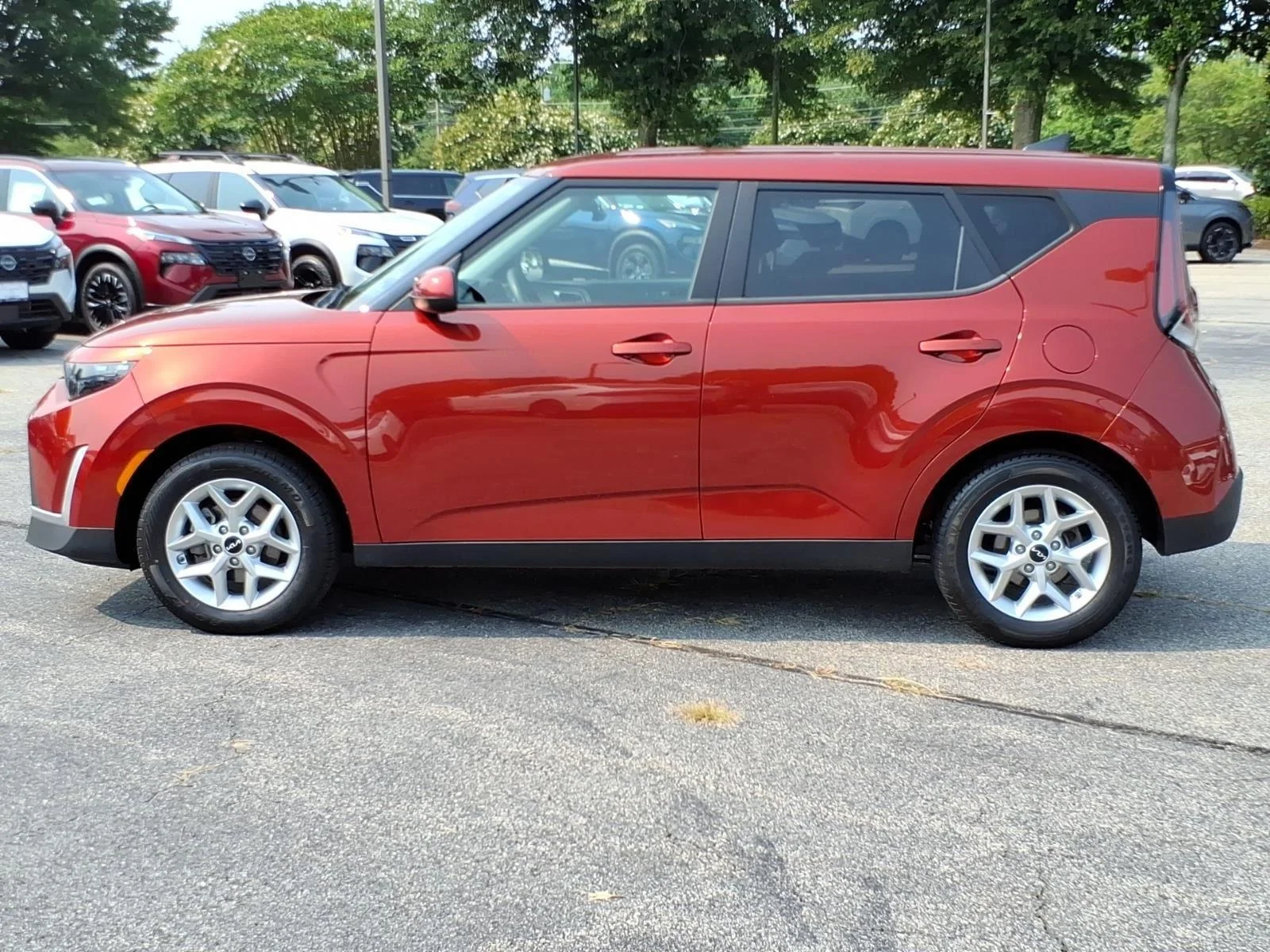 Used 2024 Mars Orange Kia LX image 3