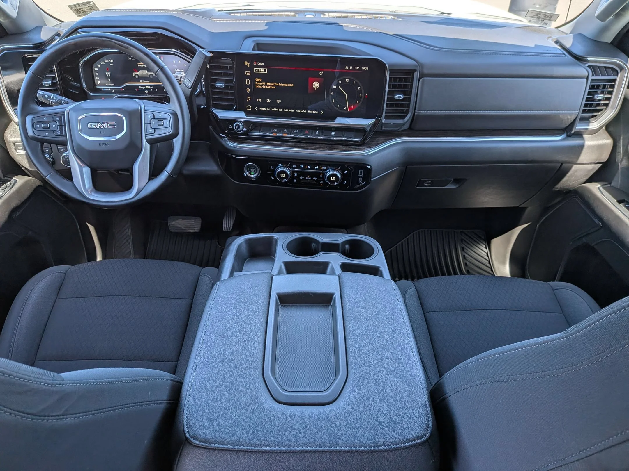 Used 2023 Summit White GMC Elevation image 19