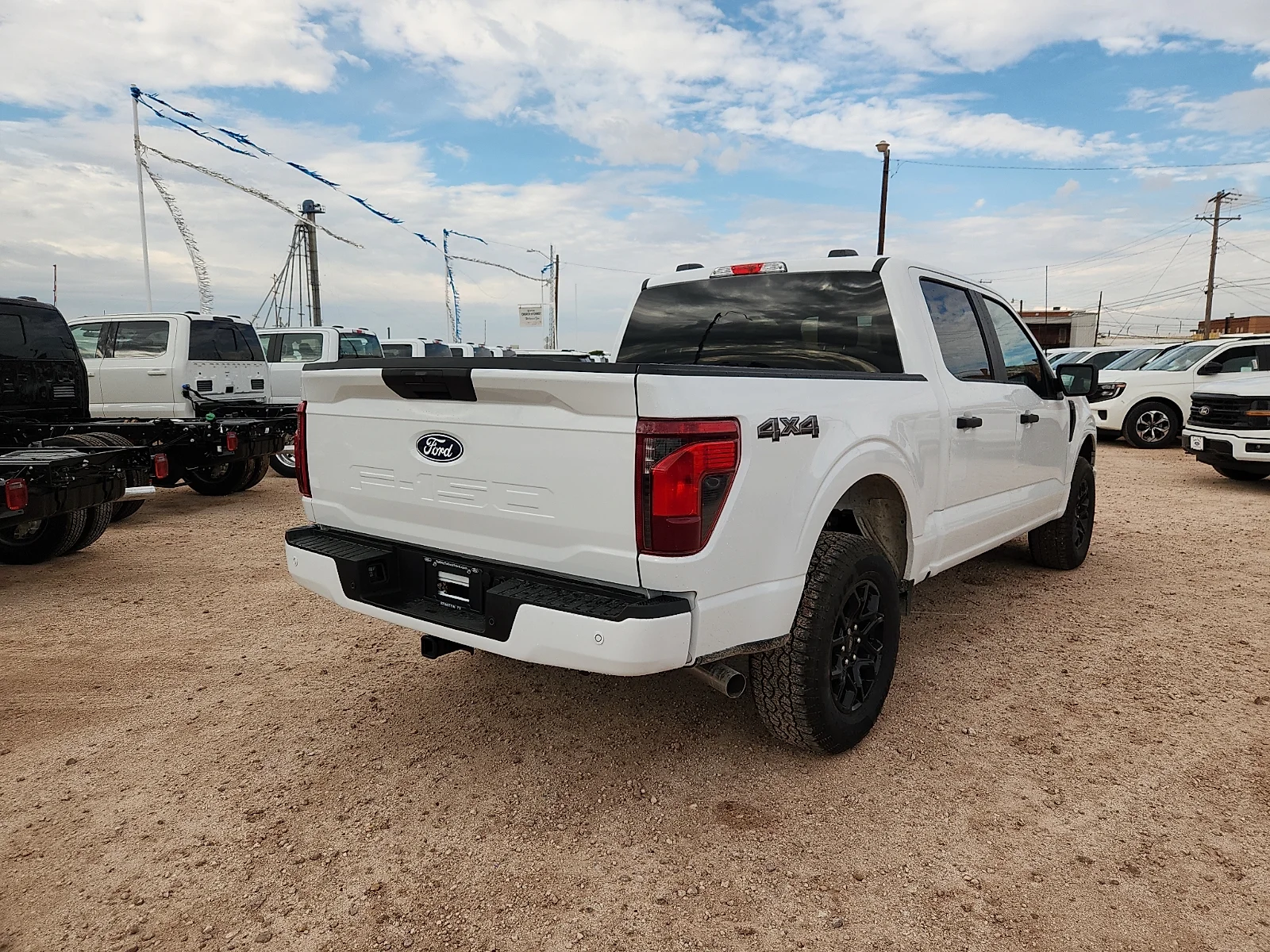 New 2026 Oxford White Ford STX image 7
