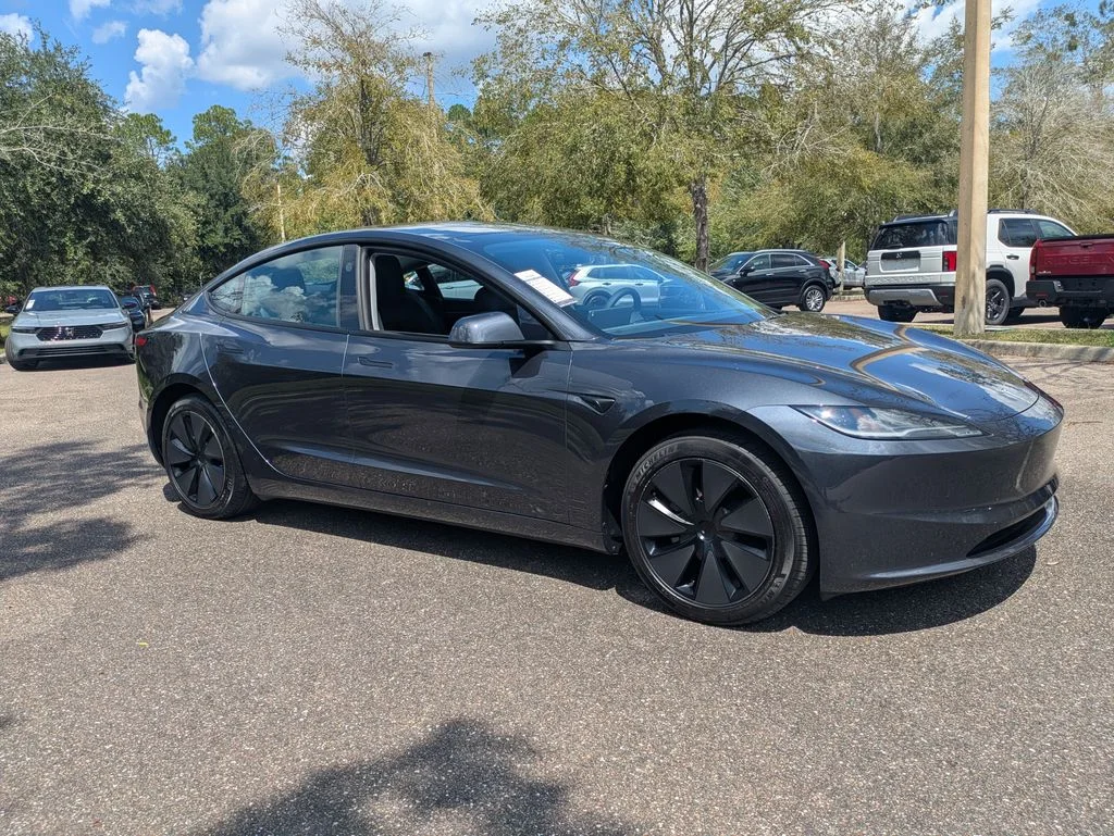 Used 2025  Tesla Long Range image 2