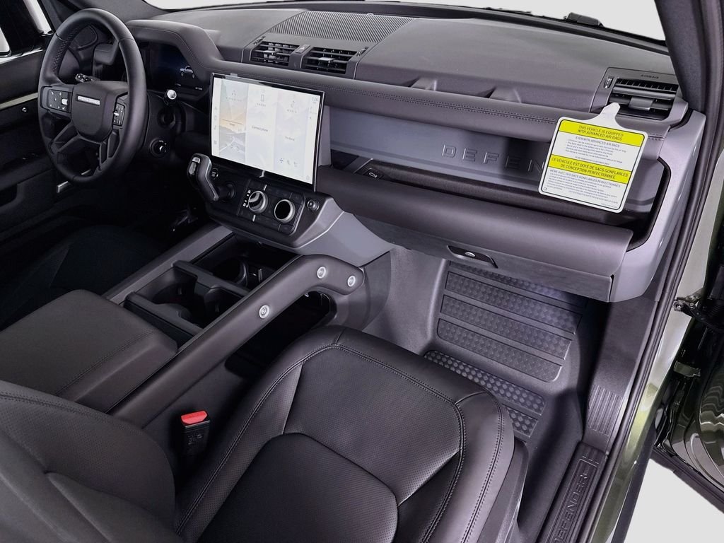 New 2026 Woolstone Green Land Rover X-Dynamic SE image 17