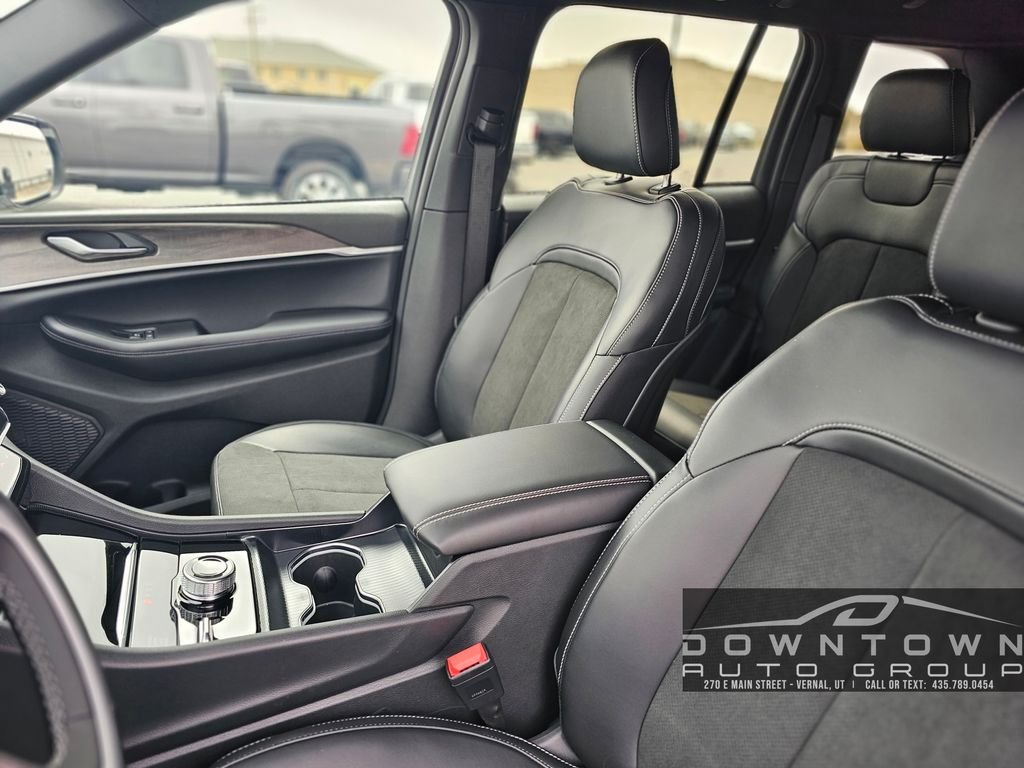 New 2026 Bright White Clearcoat Jeep Altitude image 24