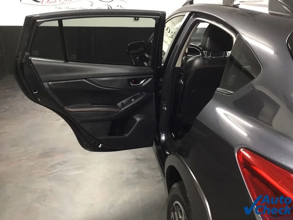Used 2018 Gray Subaru 2.0i Limited image 24