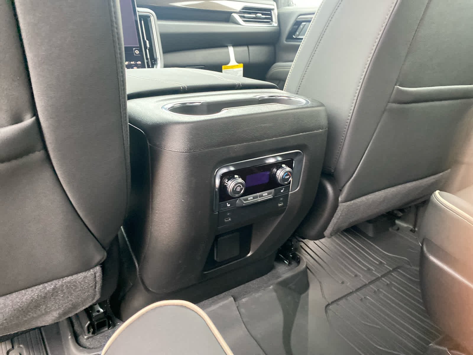 2026 GMC Yukon XL Elevation - Photo 27