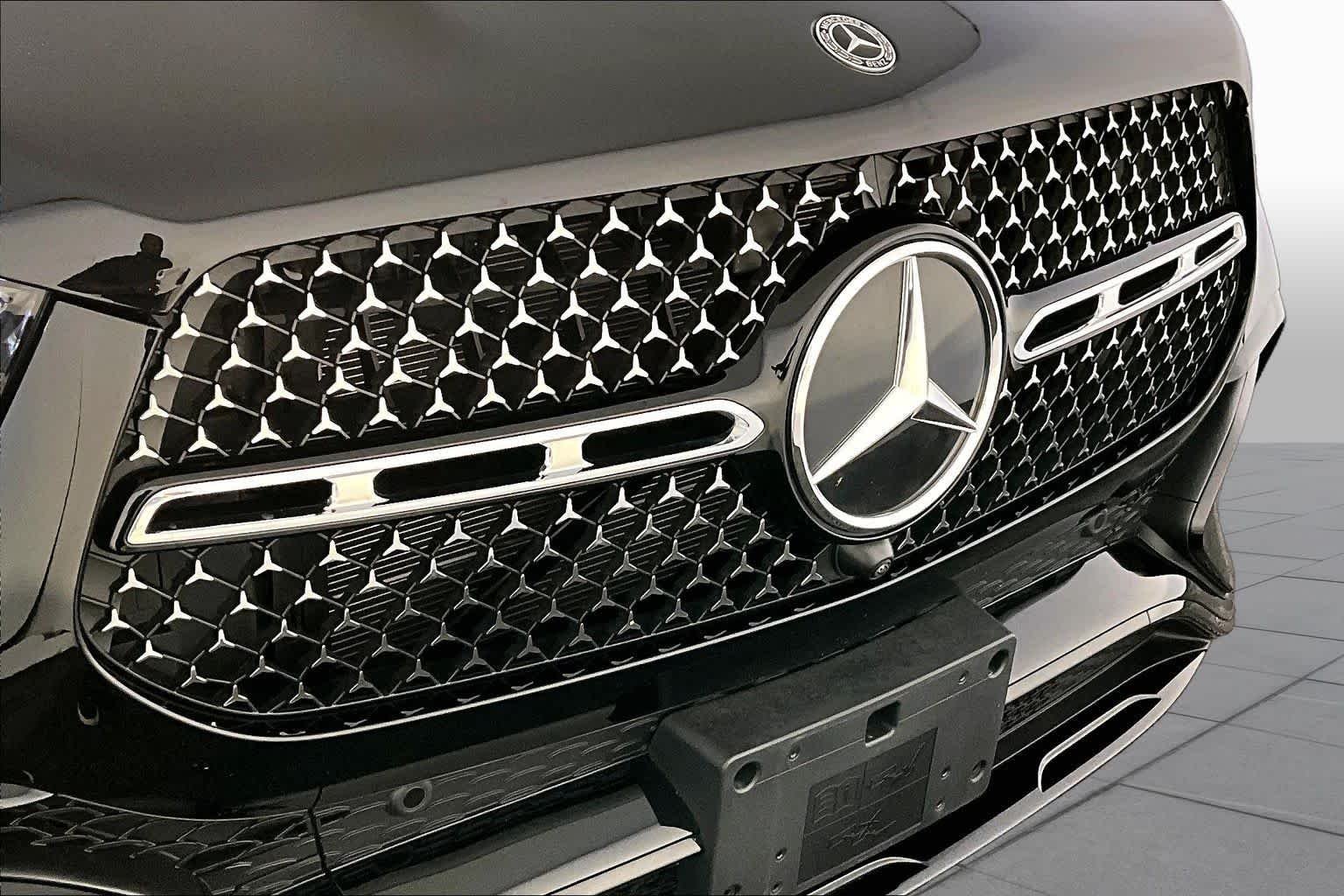 Certified Used 2026 Black Mercedes-Benz GLE 350 image 32