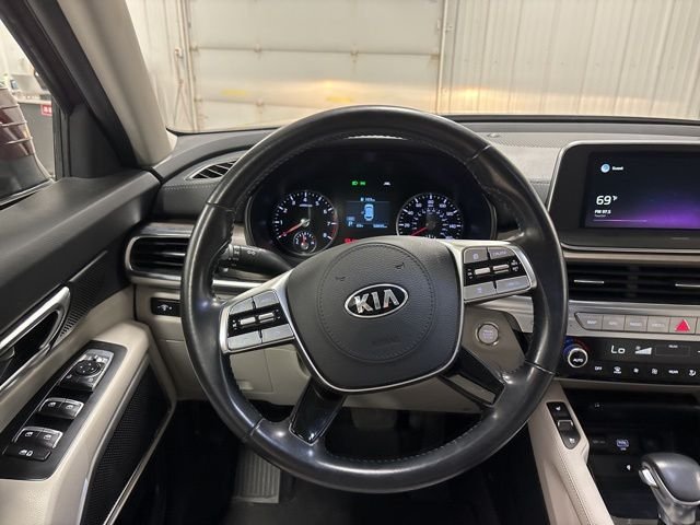 Used 2021 Purple Kia EX image 13