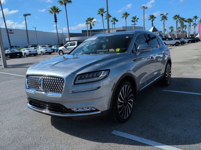 Certified Used 2023 Silver Lincoln Black Label image 9
