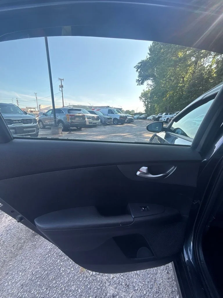 Used 2019 Gray Kia LXS image 16