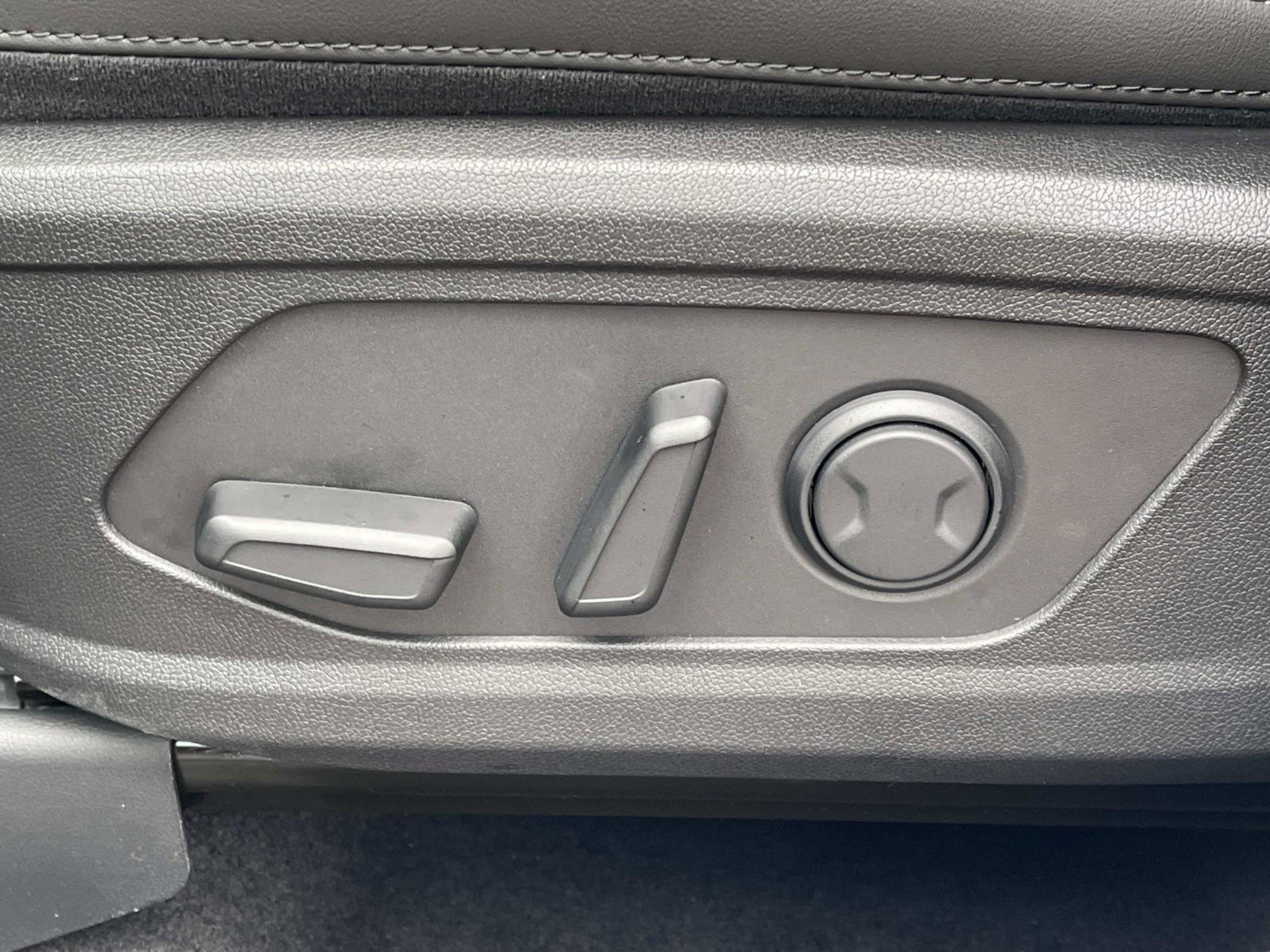 2026 Kia Sorento S - Photo 19