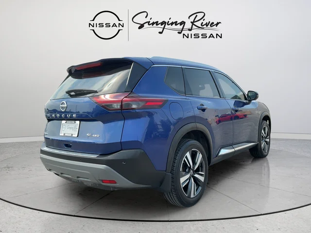 Used 2021 Blue Nissan SL image 7